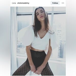 Zara Women's Crop White Deep V Vertical Rib Dramatic Puff Sleeves Blouse Large